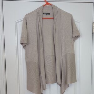 ⭐5/$25-89th & Madison Tan Open Front Cardigan